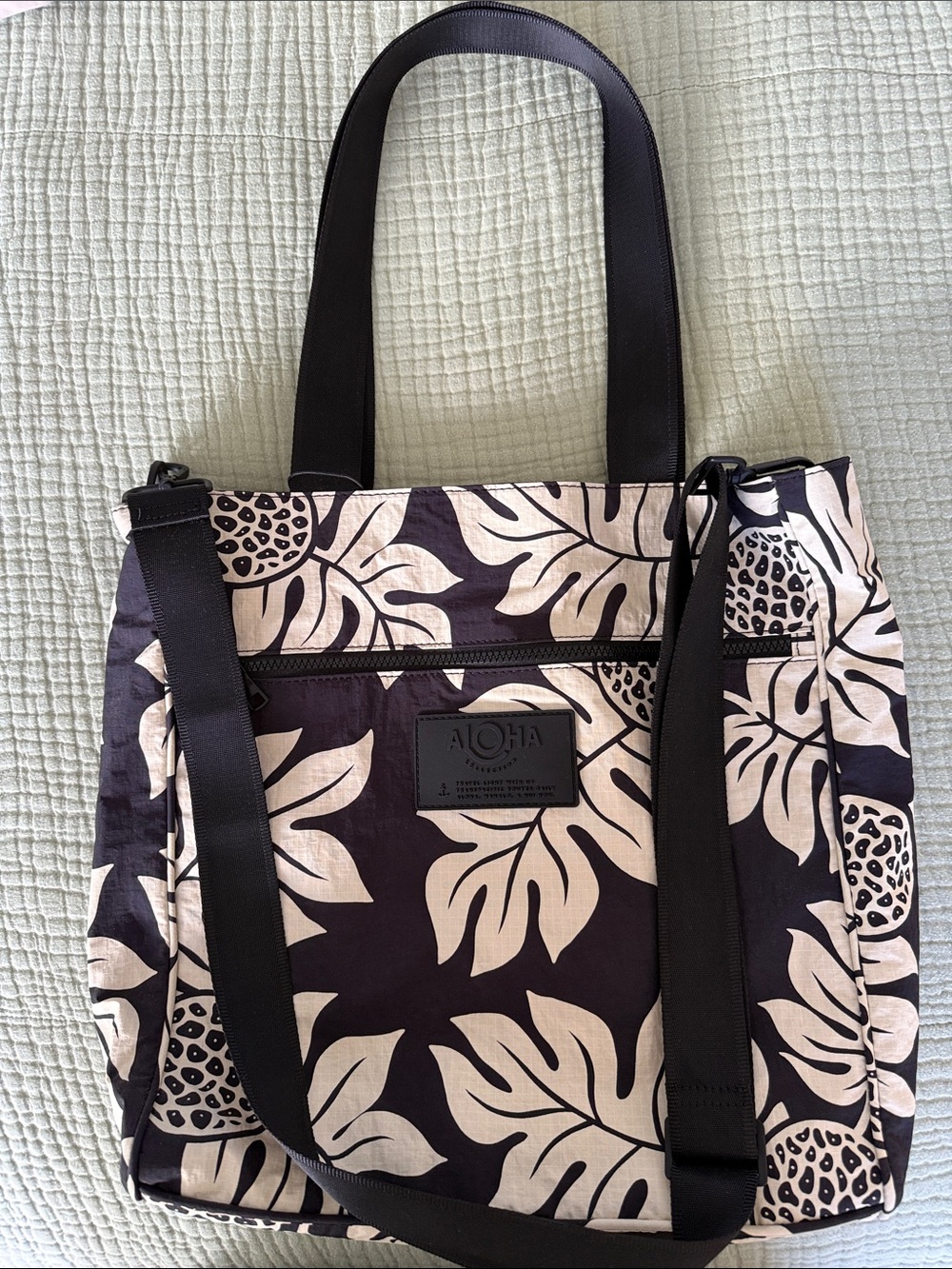 ALOHA Collection Black and Cream Tropical Leaf Tote with Adjustable Strap
